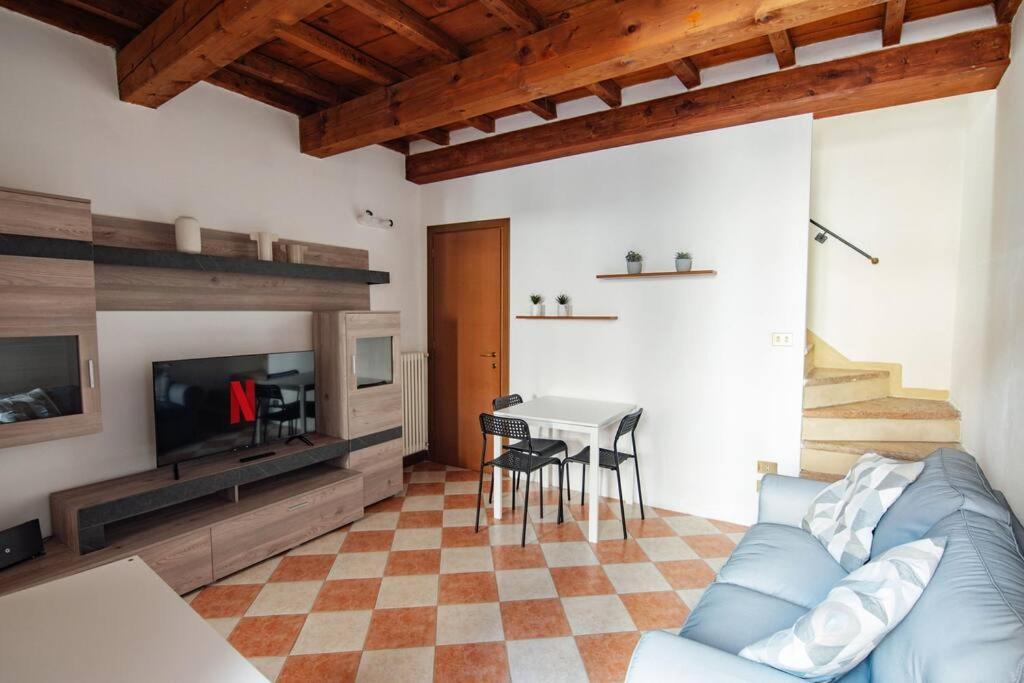 Casa Benzoni Apartamento Mântua Exterior foto